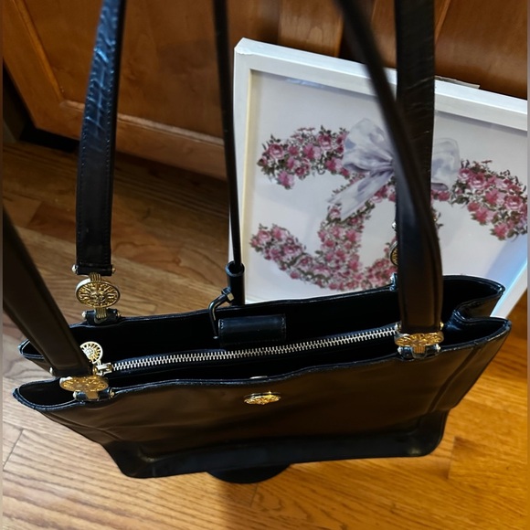 Vintage Gianni Versace la Medusa bag EUC wit COA - Picture 8 of 16